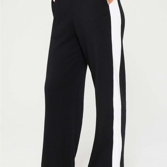 Fabletics Year Round Terry Stripe Wide Leg Pant Size Large (regular) NWTS - Picture 3 of 16